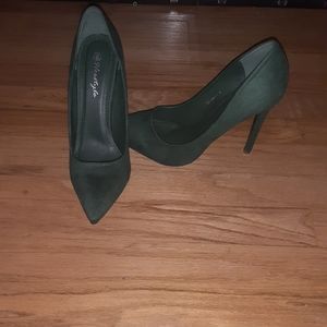 Green pumps